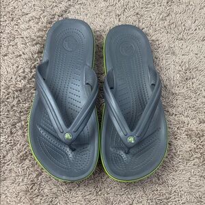 CROCS Men Gray and Green Sandals Waterproof Size 8
